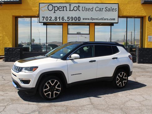 Used 2018 Jeep Compass Limited w/ Navigation Group AWD/4WD image 1