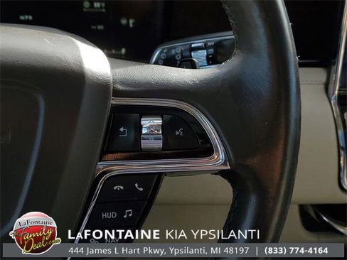 Used 2019 Lincoln Navigator Reserve image 19