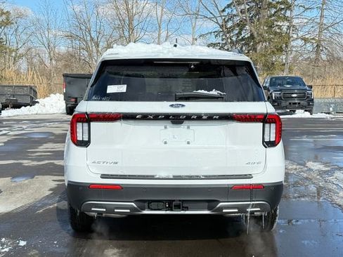 New 2026 Ford Explorer Active w/ Active Comfort Package image 6