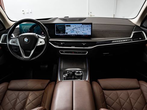 Used 2024 BMW X7 xDrive40i w/ Executive Package AWD/4WD image 35
