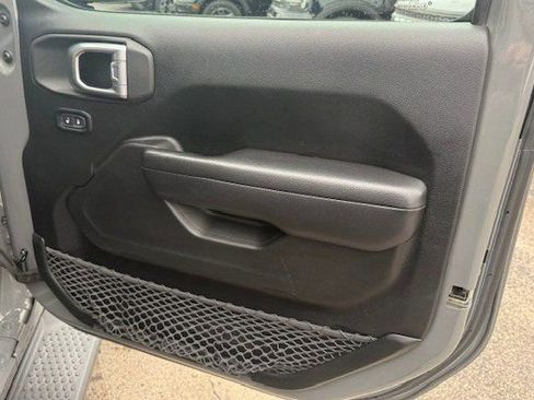 Used 2019 Jeep Wrangler Unlimited Sport image 19