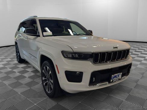 Used 2023 Jeep Grand Cherokee L Overland AWD/4WD image 7