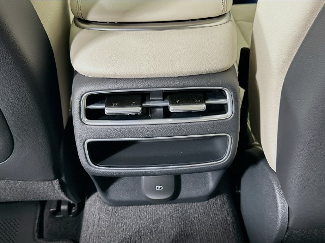 New 2026 Genesis GV70 2.5T Select AWD/4WD image 18