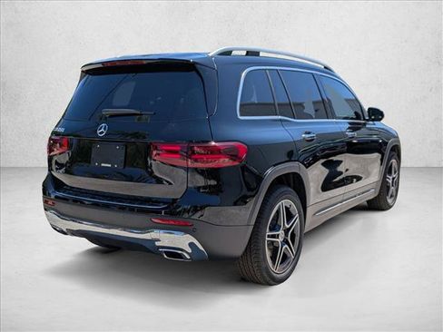New 2026 Mercedes-Benz GLB 250 image 2
