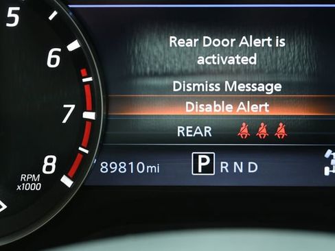 Used 2021 Nissan Titan SV w/ SV Convenience Package image 18