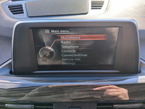 Used 2017 BMW X1 xDrive28i image 16