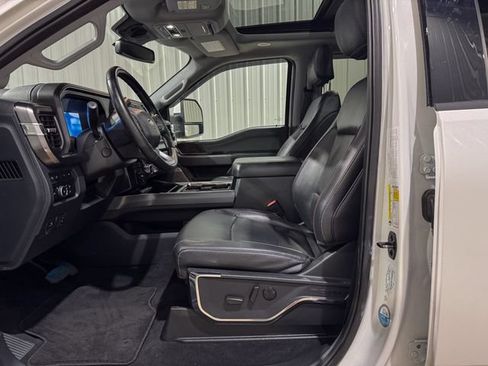 Used 2023 Ford F450 Lariat w/ Lariat Ultimate Package AWD/4WD image 11