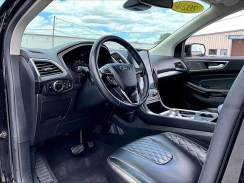 Used 2024 Ford Edge Titanium AWD/4WD image 8
