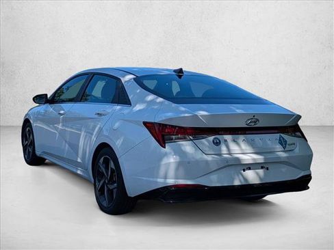 Used 2023 Hyundai Elantra Limited FWD image 8