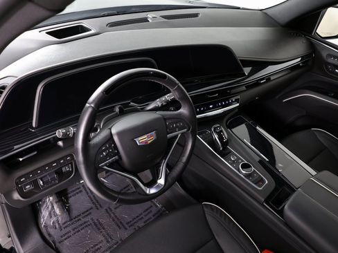 Used 2024 Cadillac Escalade Sport w/ LPO, ONYX Package image 25