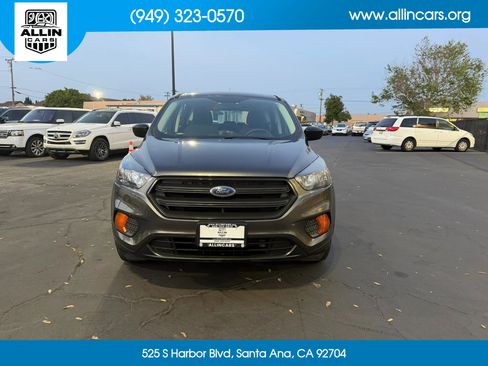 Used 2018 Ford Escape S image 2