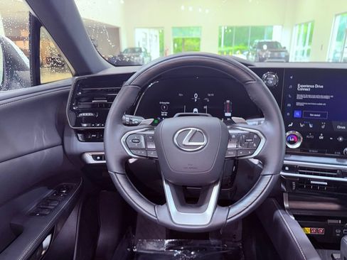 Certified 2026 Lexus RX 450h AWD w/ Convenience Package image 19