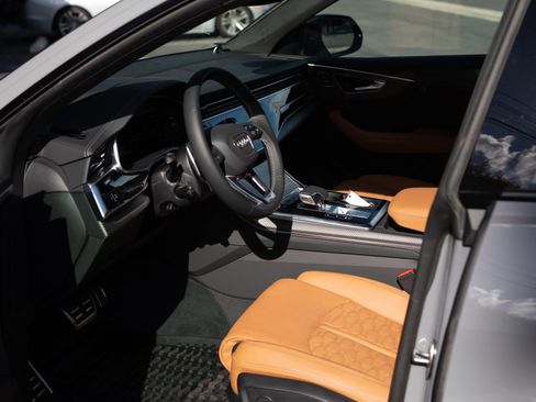 Used 2023 Audi RS Q8 AWD/4WD image 50