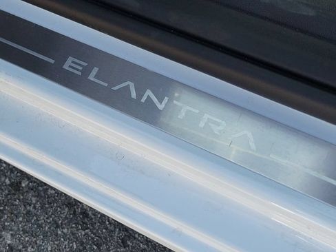 New 2026 Hyundai Elantra SEL Sport FWD image 20