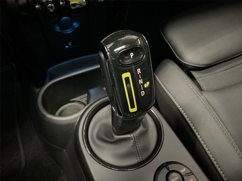 Certified 2024 MINI Cooper SE image 26