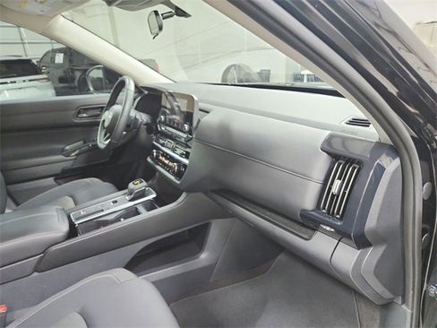 Used 2024 Nissan Pathfinder SV w/ Lighting Package (N92) image 36