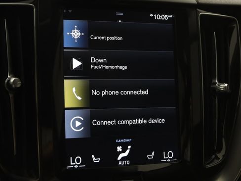 Used 2019 Volvo XC60 T5 Momentum w/ Multimedia Package image 32