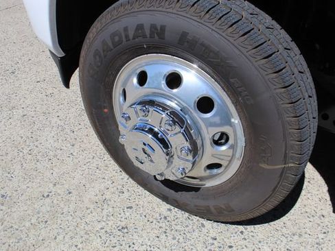 New 2026 RAM 3500 Laramie AWD/4WD image 3