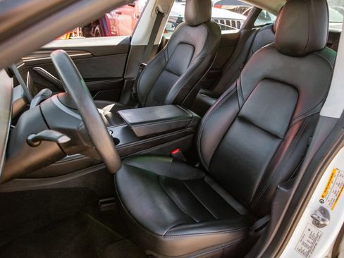 Used 2022 Tesla Model 3 RWD image 13