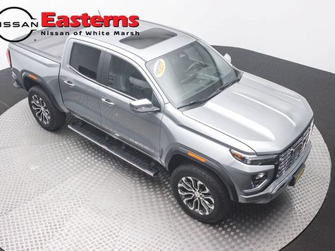 Used 2024 GMC Canyon Denali AWD/4WD image 3