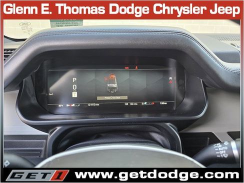 Used 2024 Land Rover Defender 130 X-Dynamic SE image 15