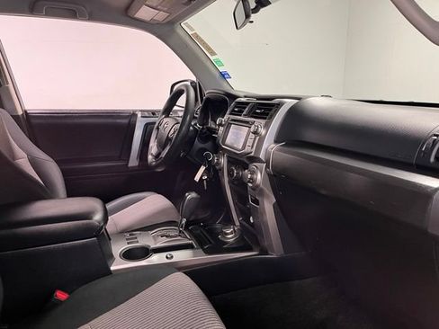 Used 2018 Toyota 4Runner SR5 AWD/4WD image 11
