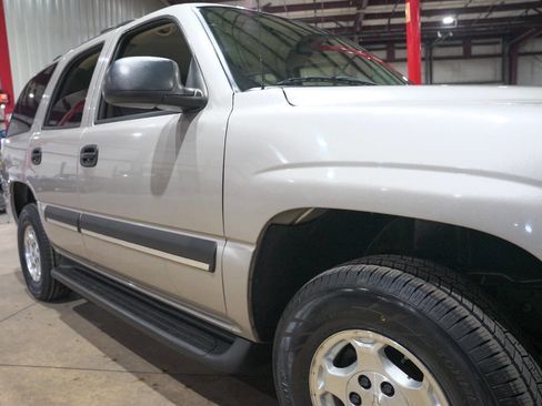 Used 2004 Chevrolet Tahoe LS image 33