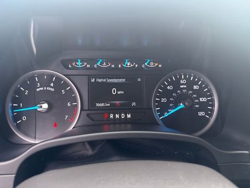 Used 2020 Ford Expedition XLT image 11