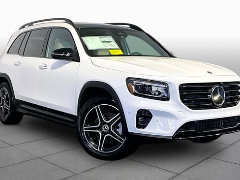 New 2026 Mercedes-Benz GLB 250 4MATIC image 19