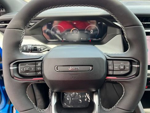 New 2026 Jeep Cherokee Laredo AWD/4WD image 15