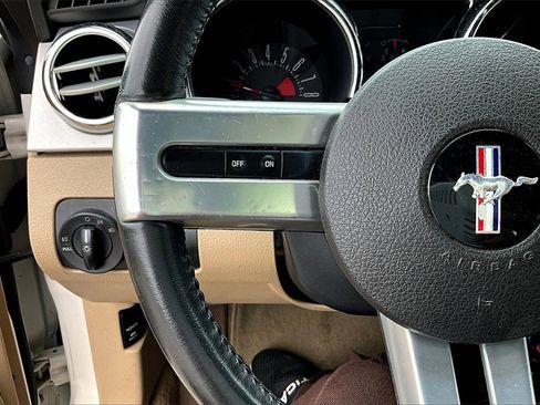 Used 2007 Ford Mustang GT image 13