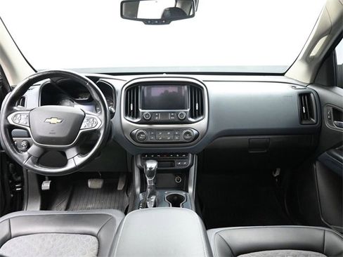 Used 2022 Chevrolet Colorado Z71 w/ Z71 Midnight Edition image 22