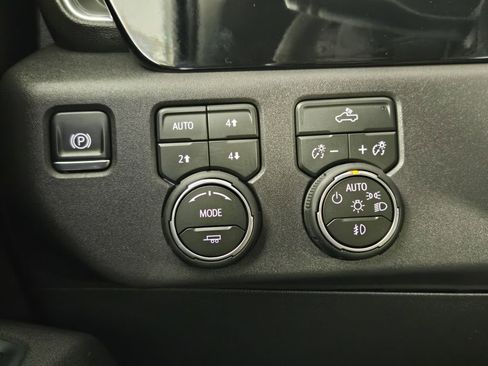 New 2026 Chevrolet Silverado 1500 LT Trail Boss w/ Convenience Package II AWD/4WD image 22