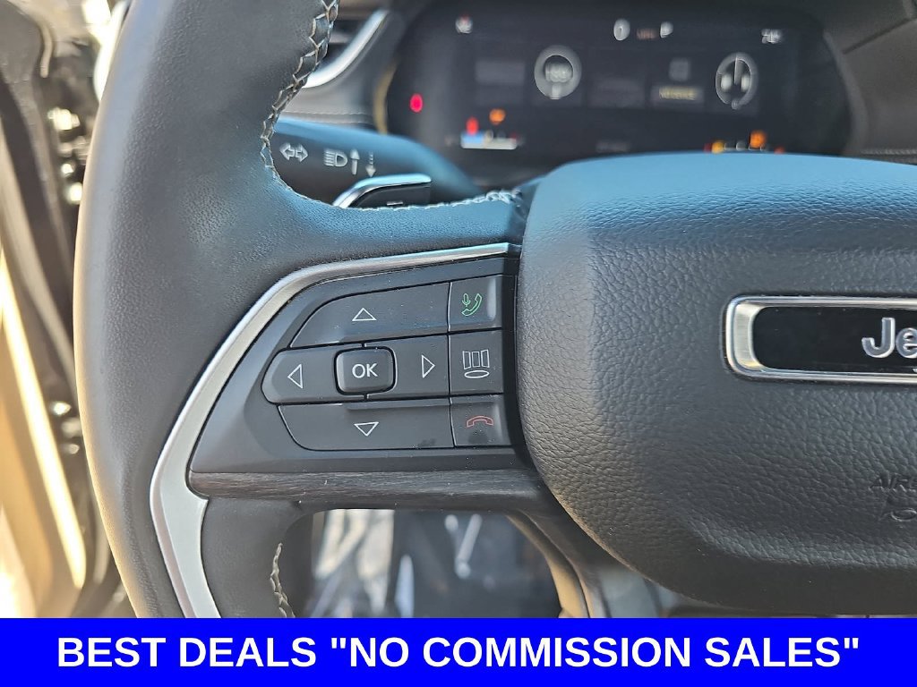 Used 2023 Jeep Grand Cherokee L Limited w/ Luxury Tech Group II AWD/4WD image 18