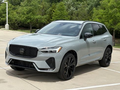 New 2026 Volvo XC60 B5 Ultra w/ Protection Package Premier AWD/4WD image 2