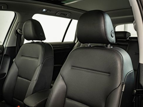 Used 2017 Volkswagen Golf Alltrack SE image 19