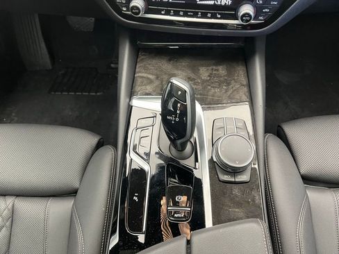 Used 2023 BMW 540i xDrive w/ Premium Package AWD/4WD image 11