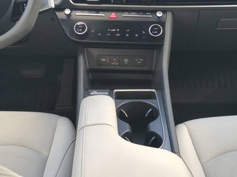 Used 2024 Hyundai Sonata SEL image 16