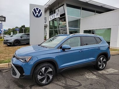New 2025 Volkswagen Taos SE