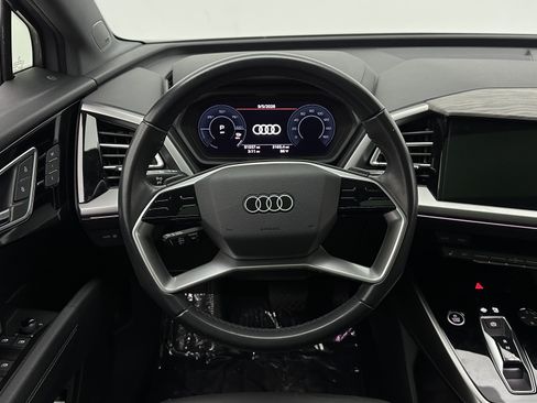 Used 2023 Audi Q4 e-tron Premium Plus RWD image 30
