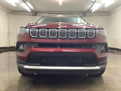 Used 2022 Jeep Compass Limited AWD/4WD image 10