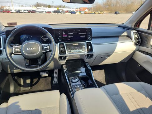 Used 2023 Kia Sorento SX Prestige AWD/4WD image 19