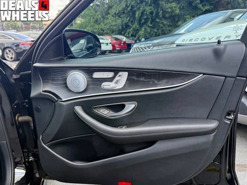 Used 2017 Mercedes-Benz E 300 w/ Premium 1 Package image 28