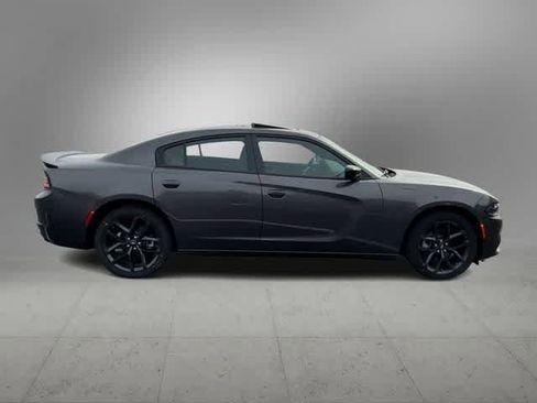 Certified 2022 Dodge Charger SXT w/ Blacktop Package image 9