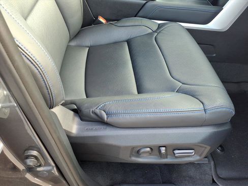 Used 2024 Toyota Tundra Platinum image 18