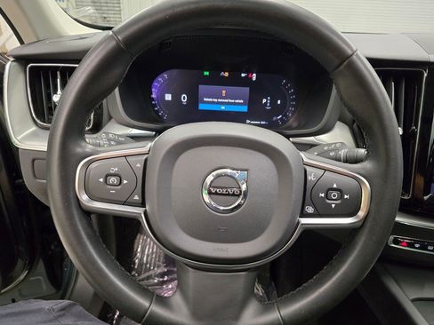Used 2023 Volvo XC60 B5 Core AWD/4WD image 17