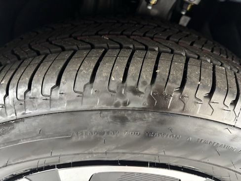 New 2025 Chevrolet Blazer EV LT image 7