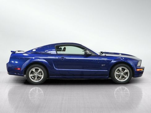 Used 2005 Ford Mustang GT Premium RWD image 6