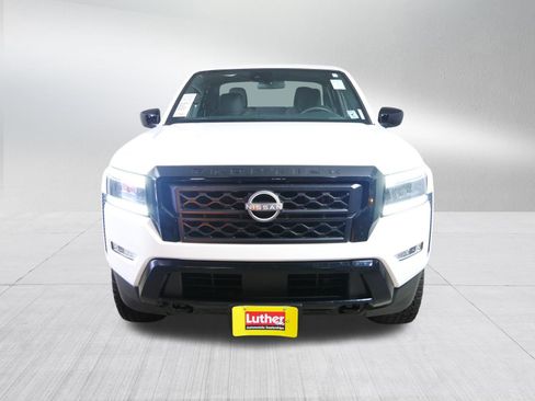 Used 2023 Nissan Frontier SV w/ Midnight Edition Package image 2