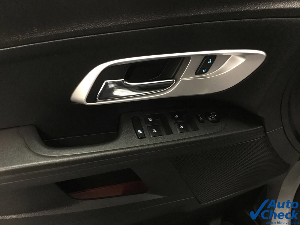 Used 2017 Chevrolet Equinox LT AWD/4WD image 19